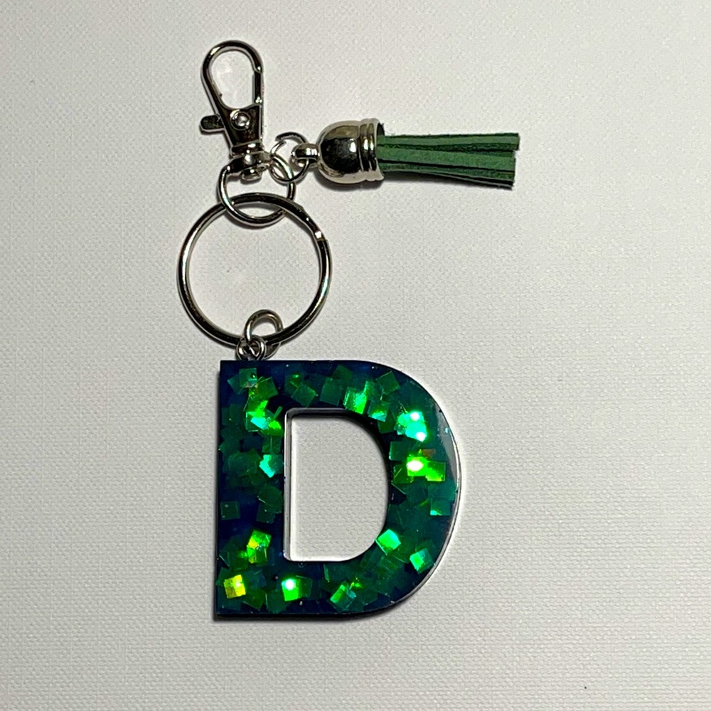 Letter‎ D resin keychain